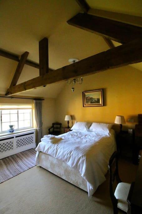 Characterful Yorkshire Cottage, Beautiful Views ภายนอก รูปภาพ